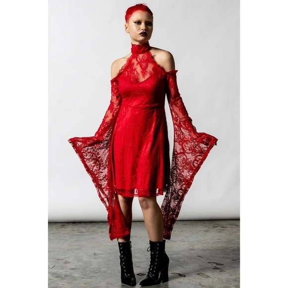 KILLSTAR - To Dust Kimono-Sleeve - SCARLET - Small - Picture 1 of 4